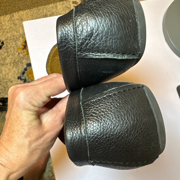 Vionic Mens Mason Driving Moc Black Leather Loafer Slip On 11.5


SKU MBL12 - Picture 7 of 12